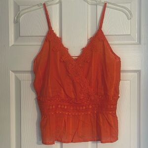 NWOT MEDIUM SUMMER TOP ADJUSTABLE STRAPS